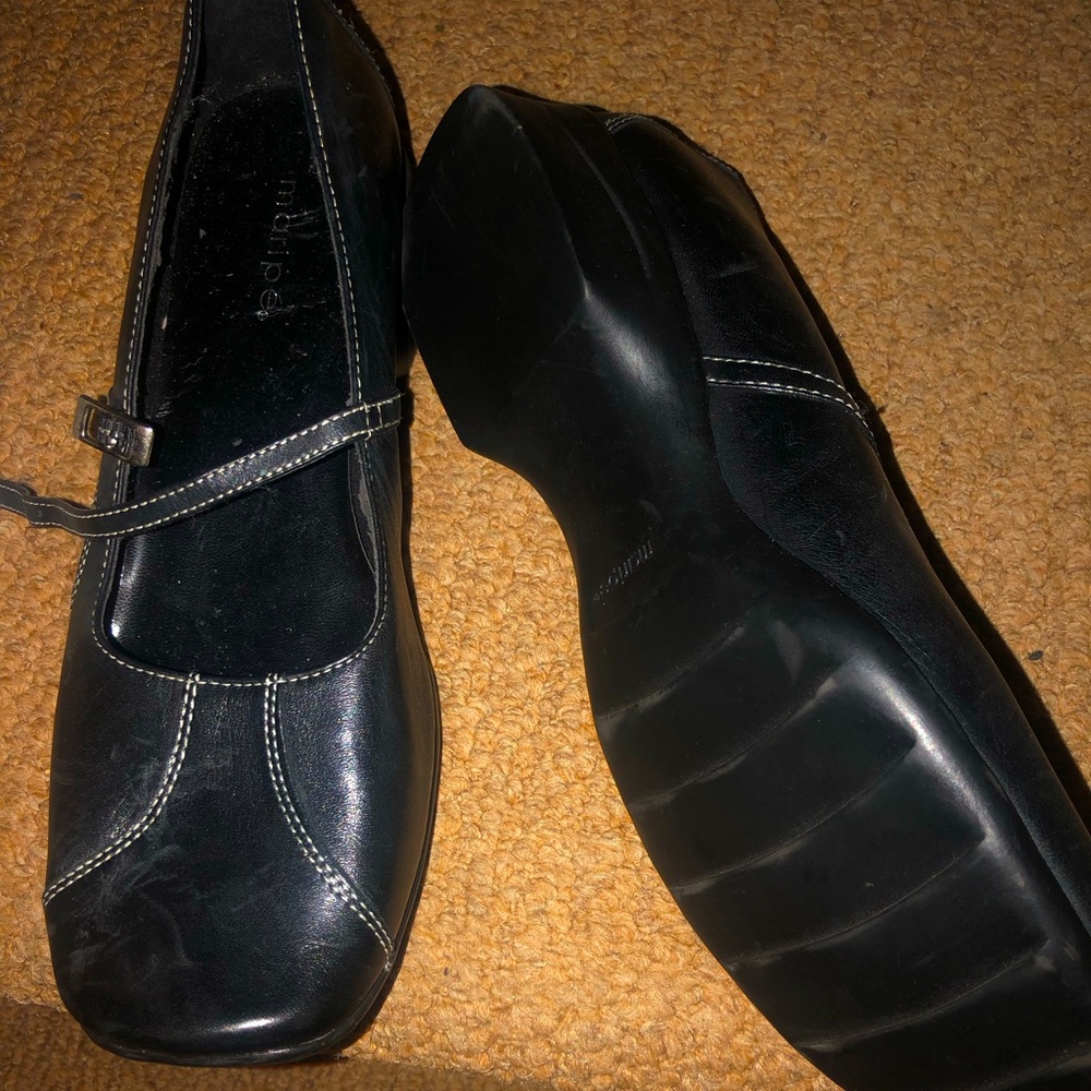 Cute & comfortable  leather mary Janes